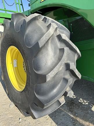 Image of John Deere S780 equipment image 4