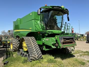 Main image John Deere S780