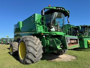 2019 John Deere S780 Image