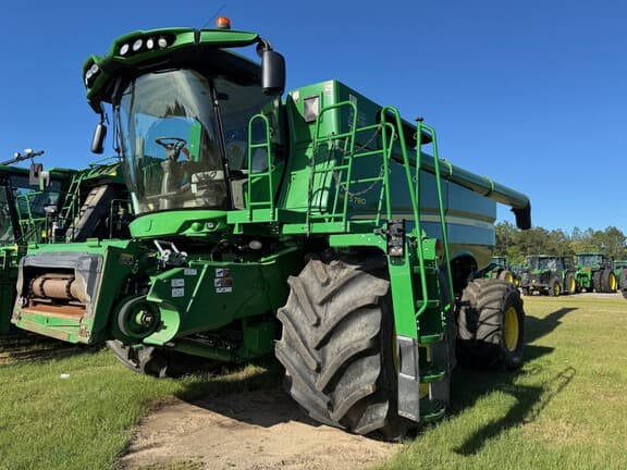 Image of John Deere S780 equipment image 3