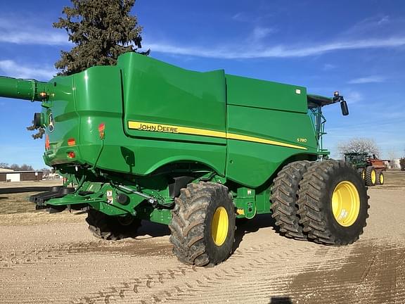 Image of John Deere S780 equipment image 3