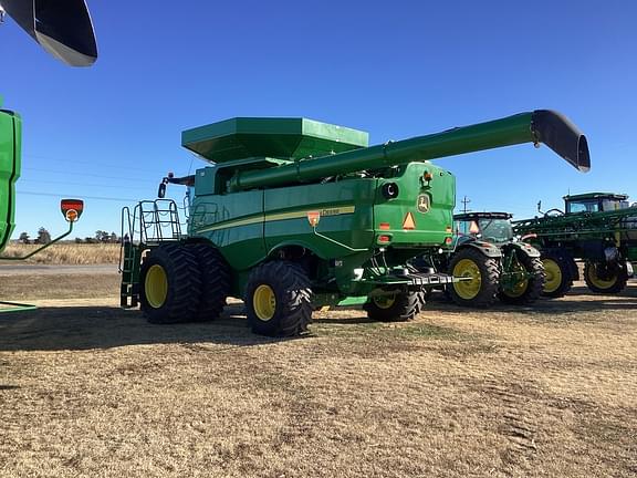 Image of John Deere S780 equipment image 3