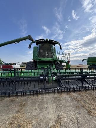 Image of John Deere S780 equipment image 3