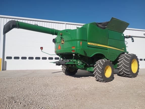Image of John Deere S780 equipment image 4