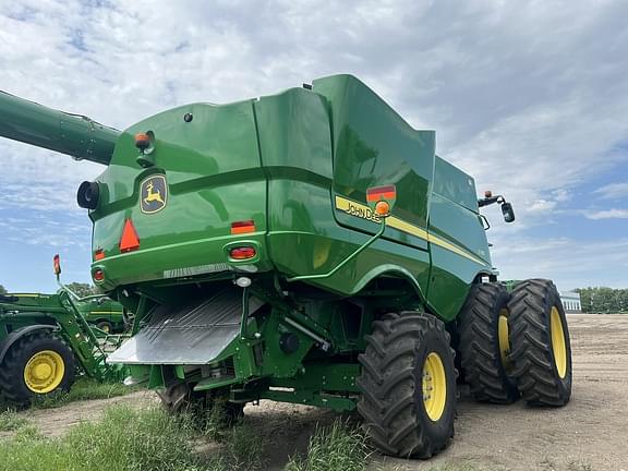 Image of John Deere S780 equipment image 3