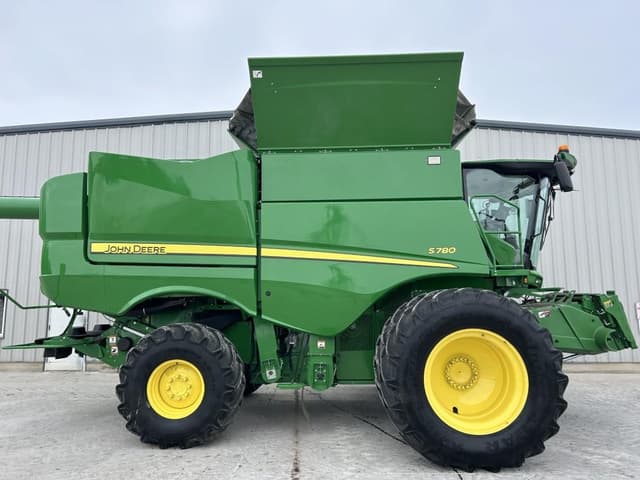 Image of John Deere S780 equipment image 3