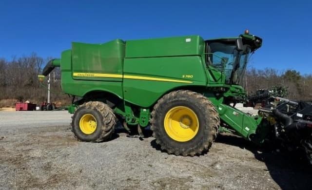 Image of John Deere S780 equipment image 1