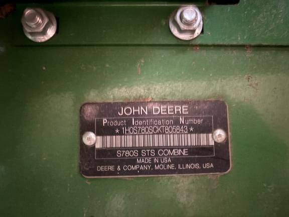 Image of John Deere S780 equipment image 2