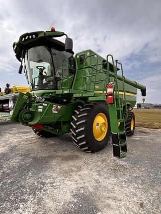 Image of John Deere S780 Primary image