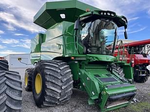 Main image John Deere S780 0