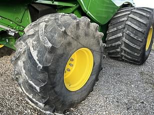 Main image John Deere S780 21