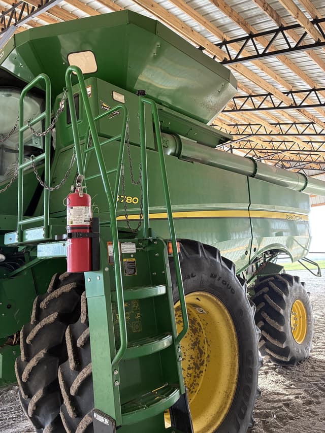 Image of John Deere S780 equipment image 4