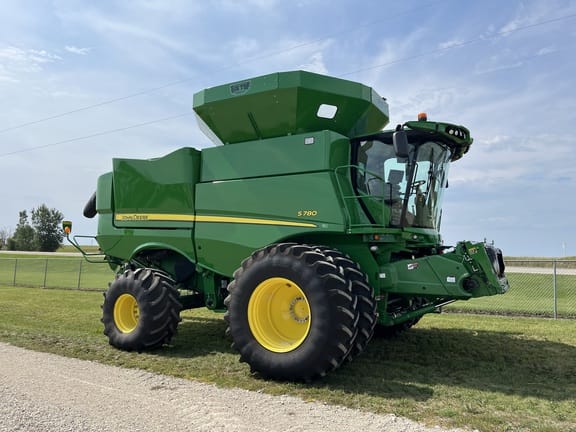 2019 John Deere S780 Equipment Image0