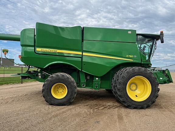 Image of John Deere S780 equipment image 3