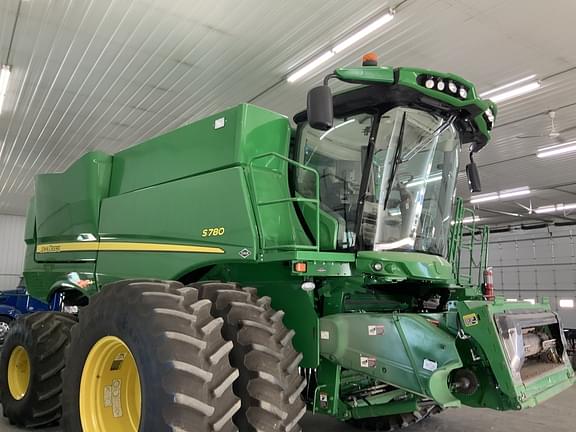 Image of John Deere S780 equipment image 2