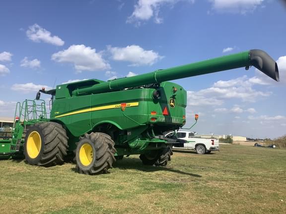 Image of John Deere S780 equipment image 2