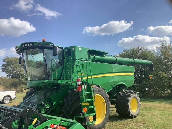 Image of John Deere S780 equipment image 3