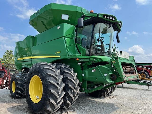 Image of John Deere S780 equipment image 1