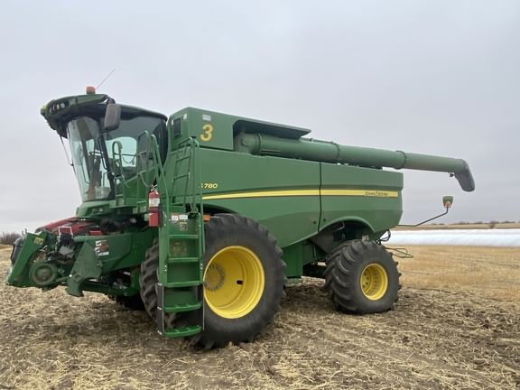 Main image John Deere S780