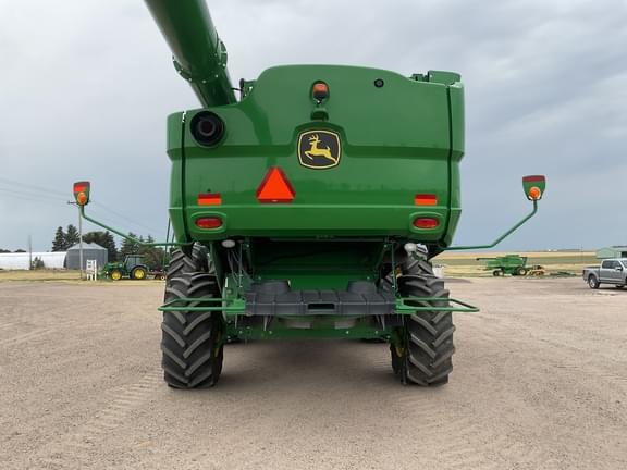 Image of John Deere S780 equipment image 4