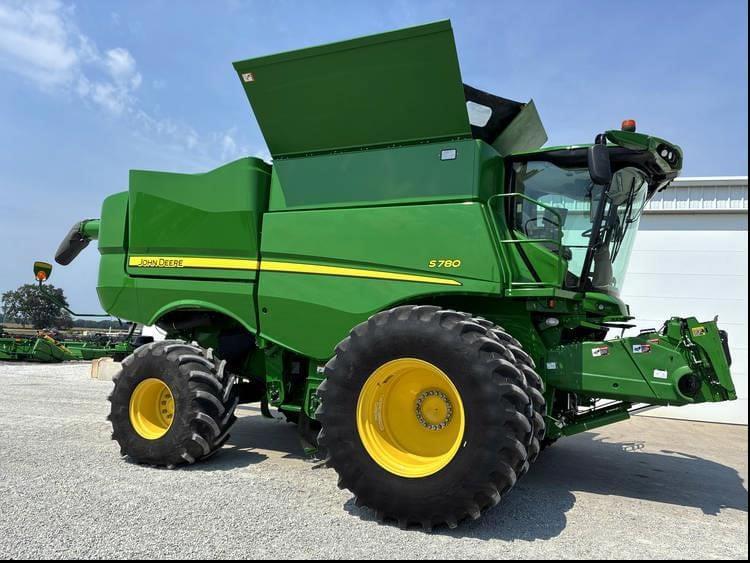 Image of John Deere S780 Primary image