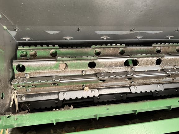 Image of John Deere S780 equipment image 4