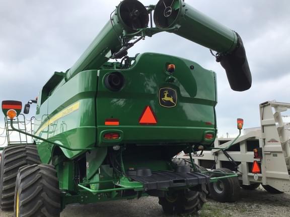Image of John Deere S780 equipment image 2