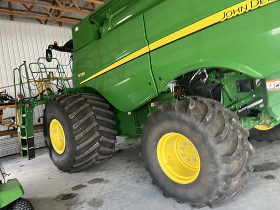 2019 John Deere S780 Equipment Image0