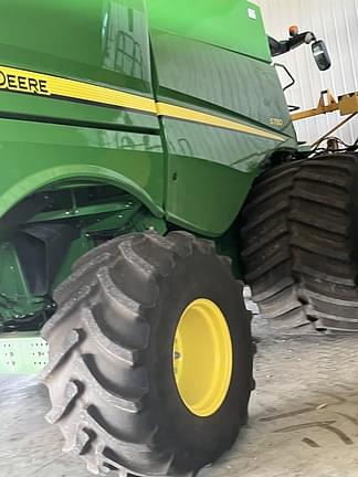 Image of John Deere S780 equipment image 4