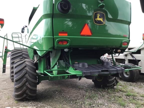 Image of John Deere S780 equipment image 3