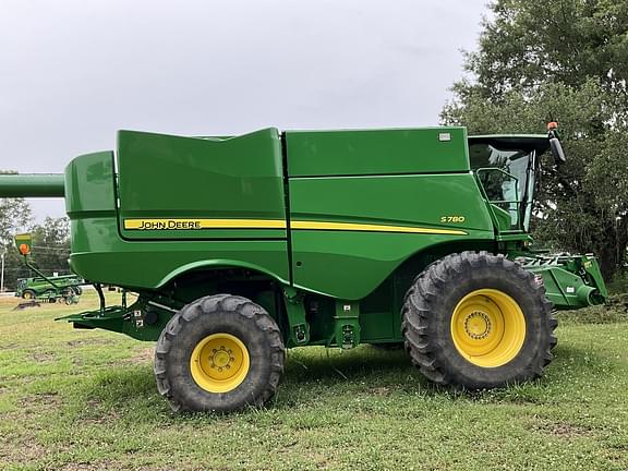 Image of John Deere S780 equipment image 3