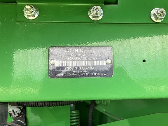 Image of John Deere S780 equipment image 2