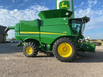 Main image John Deere S780