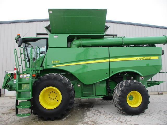 Image of John Deere S780 equipment image 2