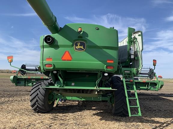 Image of John Deere S780 equipment image 1
