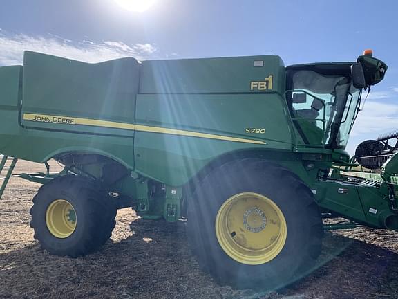 Image of John Deere S780 Primary image