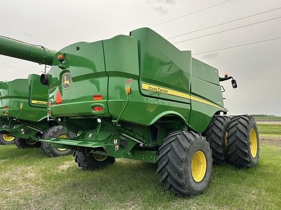 Image of John Deere S780 equipment image 4