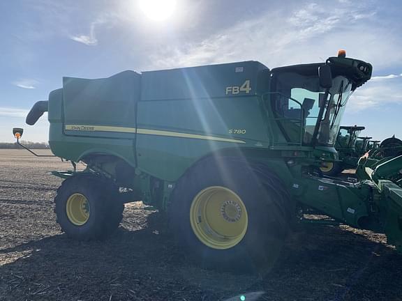 Image of John Deere S780 Primary image