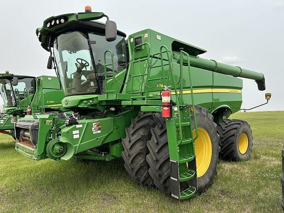 Image of John Deere S780 equipment image 1
