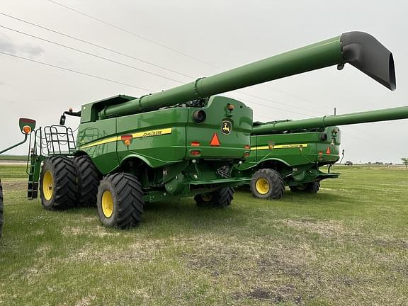 Image of John Deere S780 equipment image 3