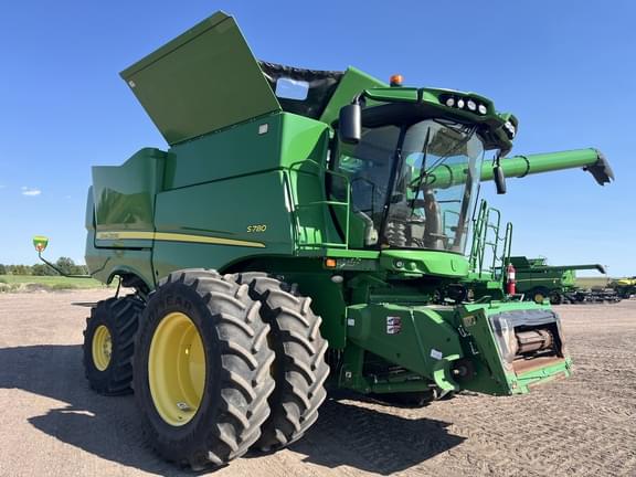Image of John Deere S780 Primary image