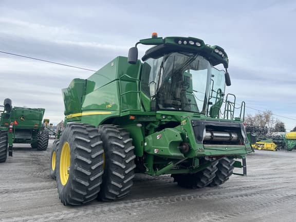 Image of John Deere S780 equipment image 1