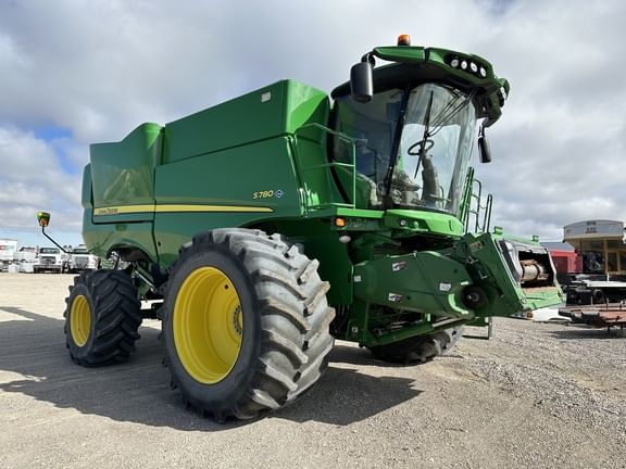 Main image John Deere S780