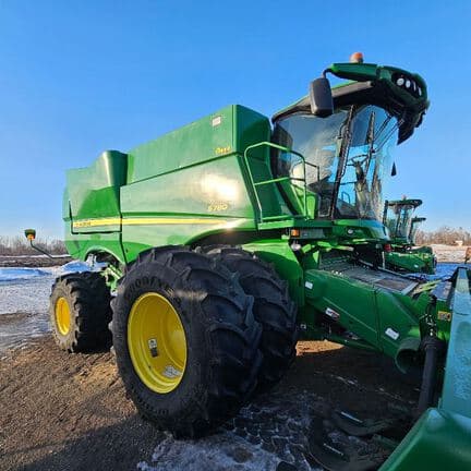 Image of John Deere S780 Primary image