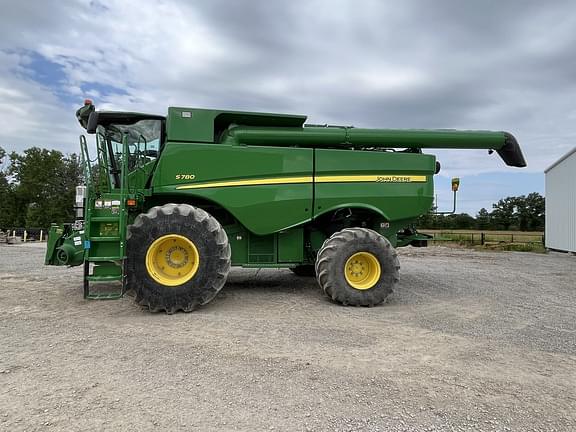 Image of John Deere S780 equipment image 2