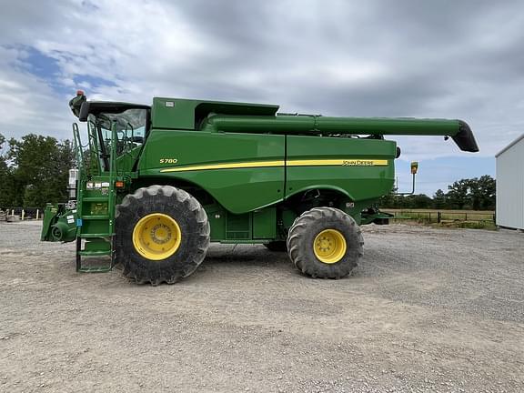 Image of John Deere S780 equipment image 2