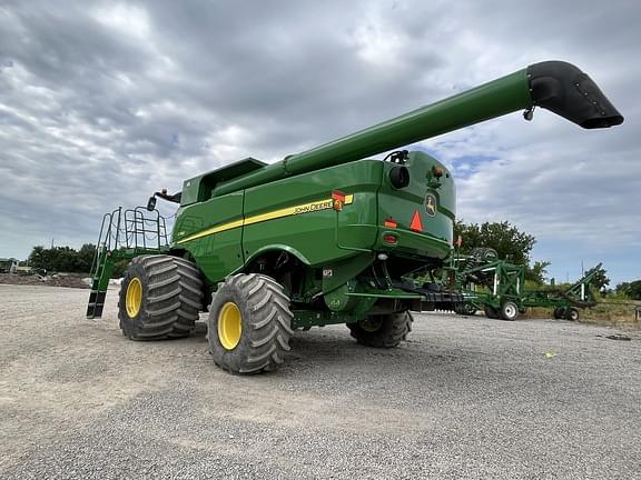 Image of John Deere S780 equipment image 3