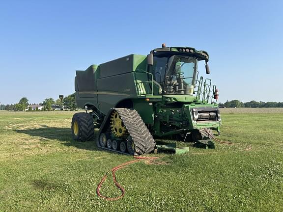 Image of John Deere S780 equipment image 3
