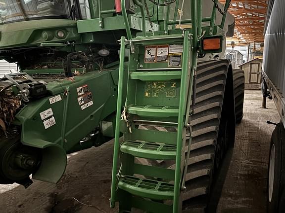 Image of John Deere S780 equipment image 1