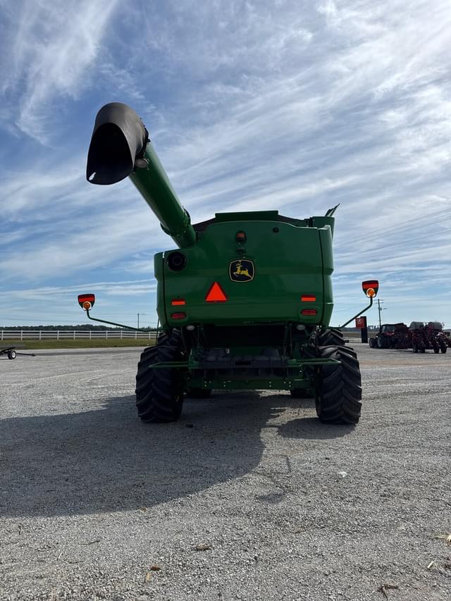 Image of John Deere S780 equipment image 3